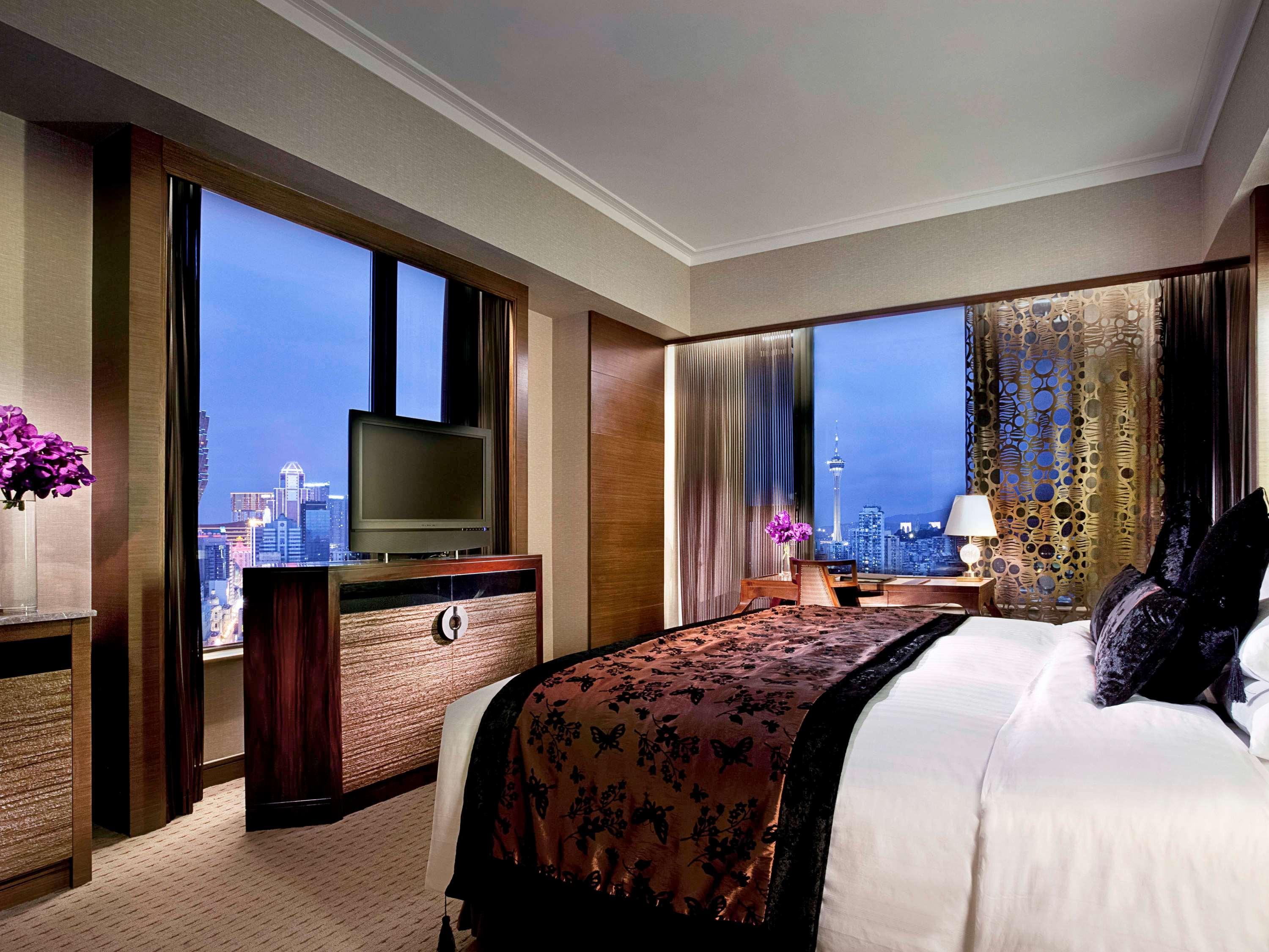 فندق سوفيتيل ماكاو آت بونتي 16 المظهر الخارجي الصورة A suite at the Mandarin Oriental, Hong Kong