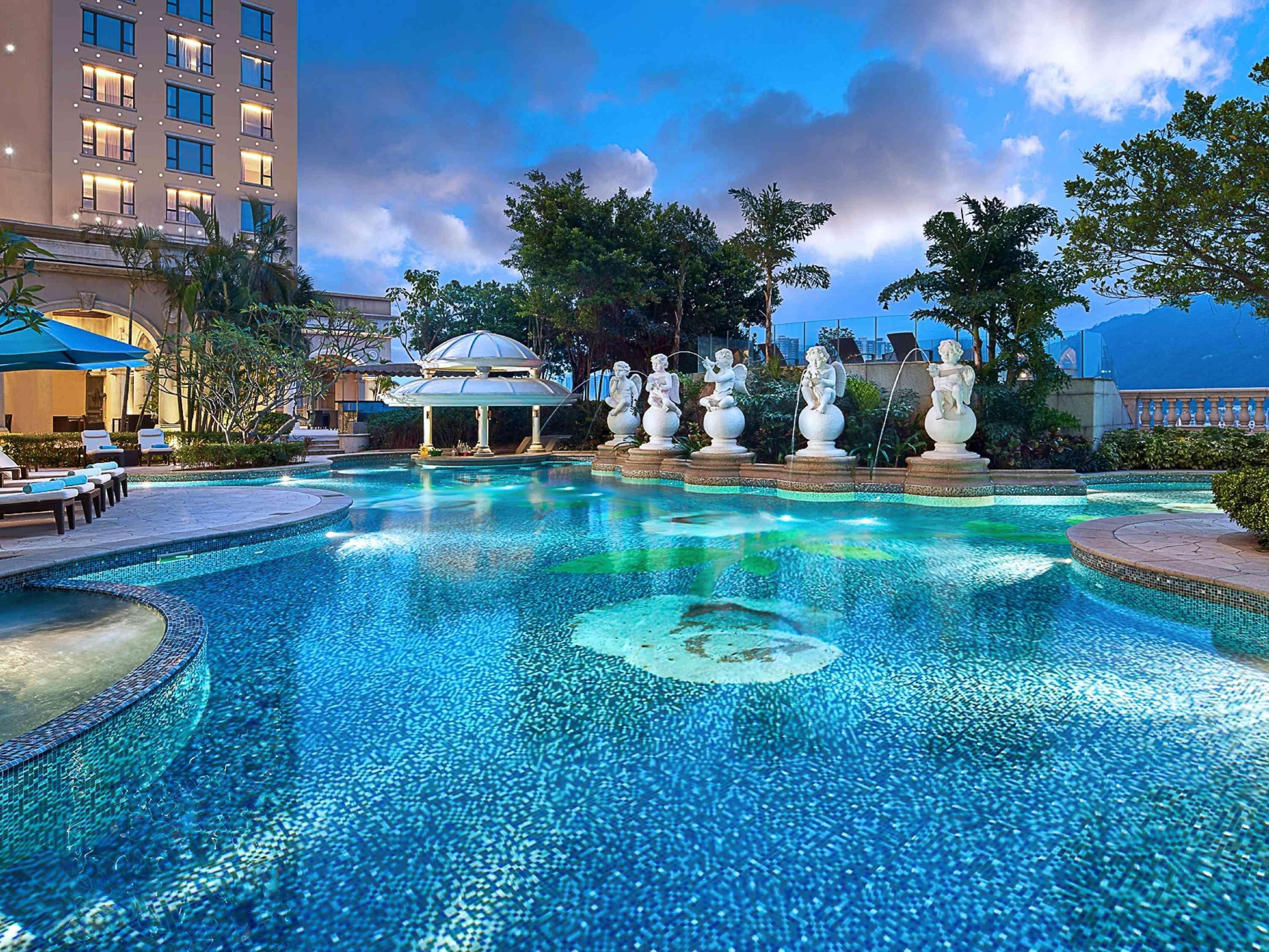 فندق سوفيتيل ماكاو آت بونتي 16 المظهر الخارجي الصورة The pool at the hotel