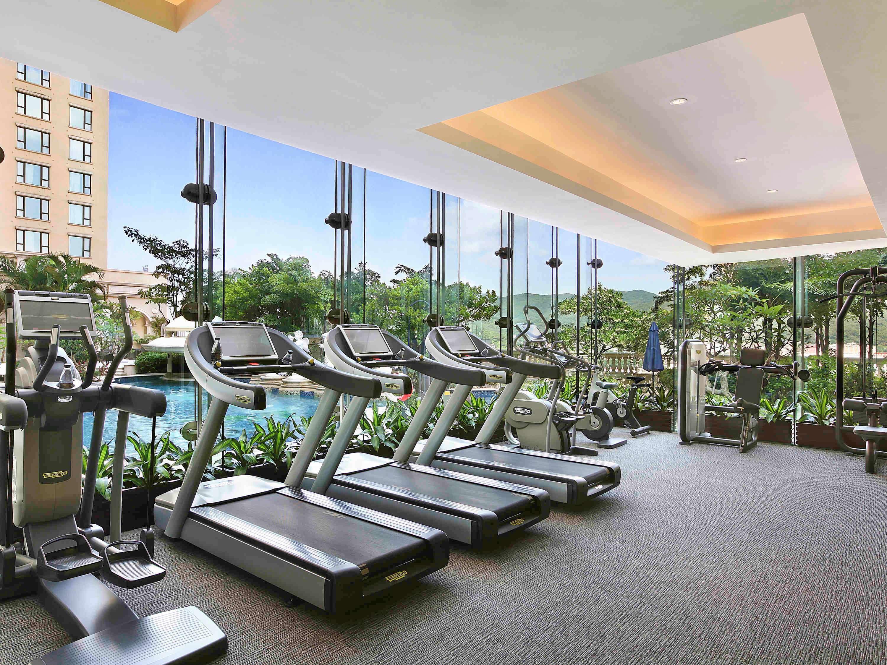 فندق سوفيتيل ماكاو آت بونتي 16 المظهر الخارجي الصورة The gym at the hotel