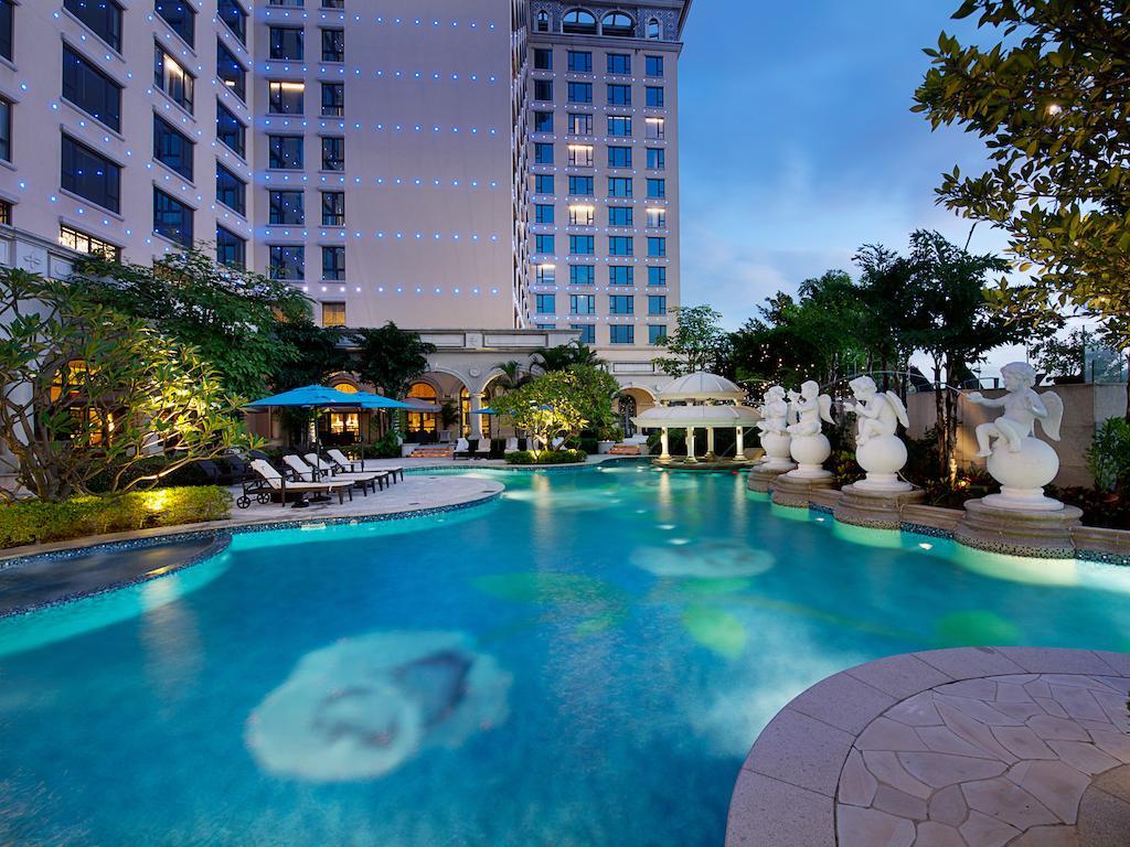 فندق سوفيتيل ماكاو آت بونتي 16 المظهر الخارجي الصورة The swimming pool at the hotel